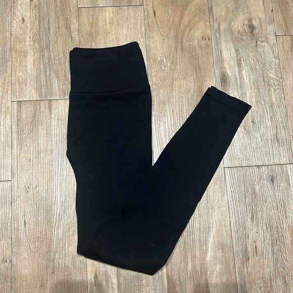 Fabletics High Waist Seamless Ribbed Black Leggings - Picture 5 of 13